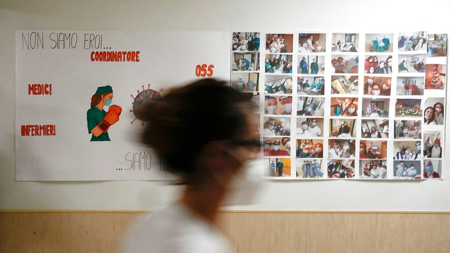 Une infirmière dans l'hôpital Tor Vergata de Rome, le 7 février 2022