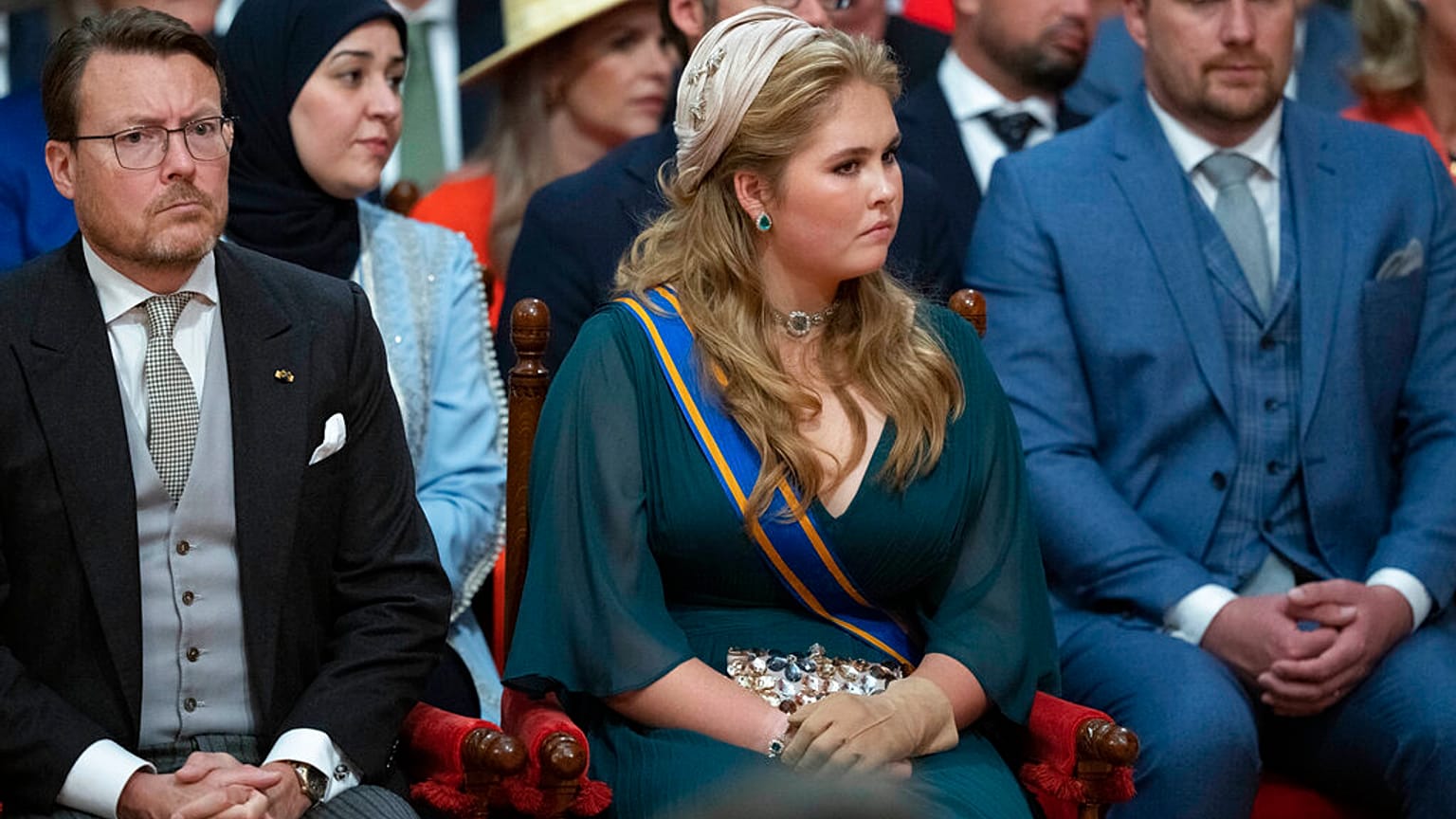 Prinzessin Amalia am 20. September 2022 im Royalen Theater von Den Haag bei einer Rede ihres Vaters