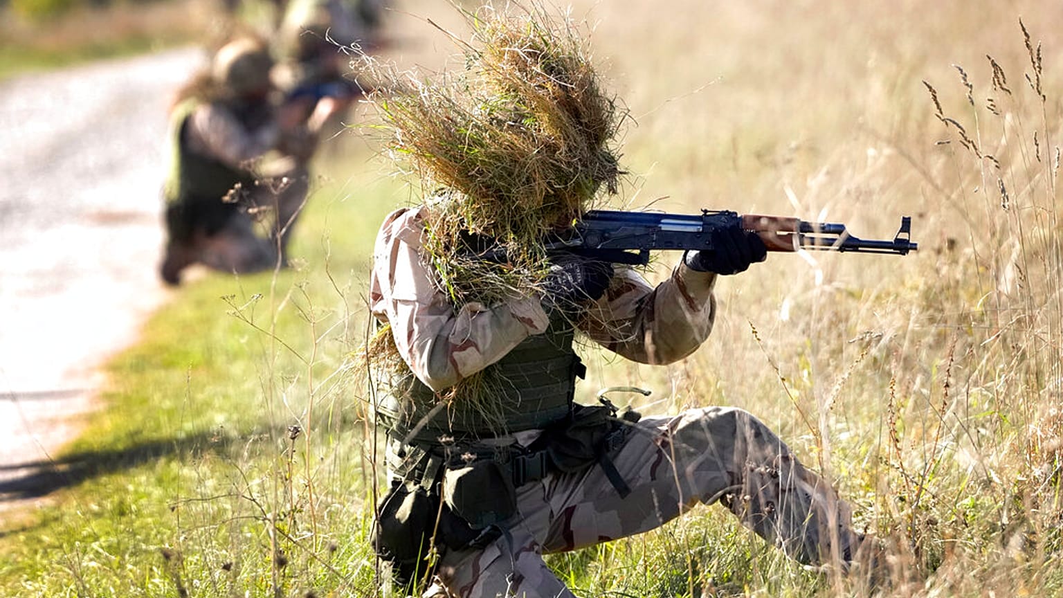Ukrainische Rekruten während der Ausbildung in einer Militärbasis der britischen Streitkräfte in Südengland
