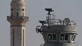 إسرائيل توظف بنادق مسيرة يتم التحكم بها عن بعد في نقاط الحراسة