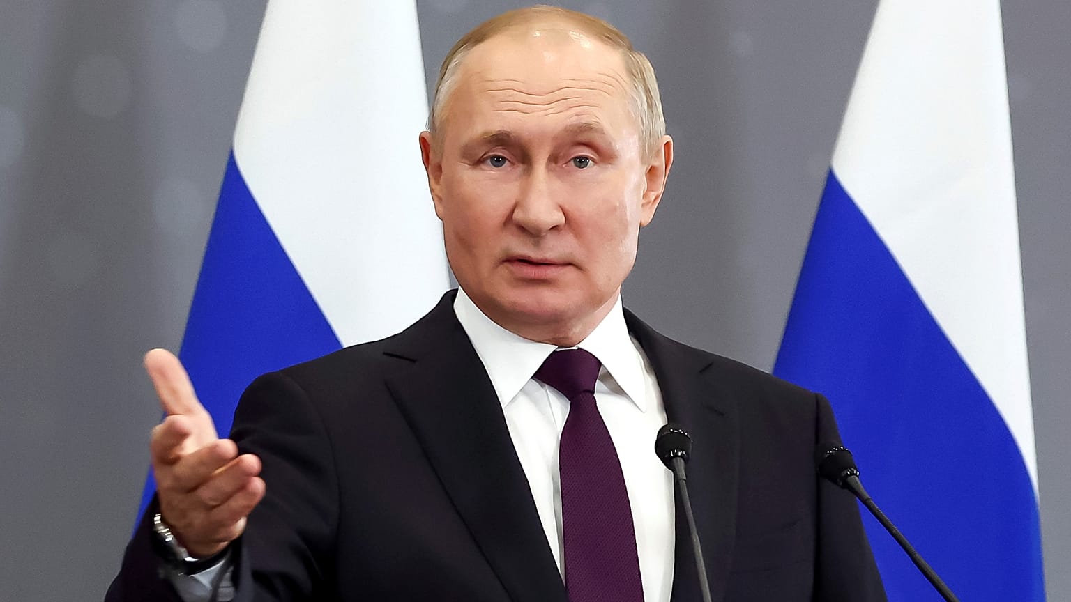 Vlagyimir Putyin a FÁK-csúcson Kazahsztán fővárosában, Asztanában