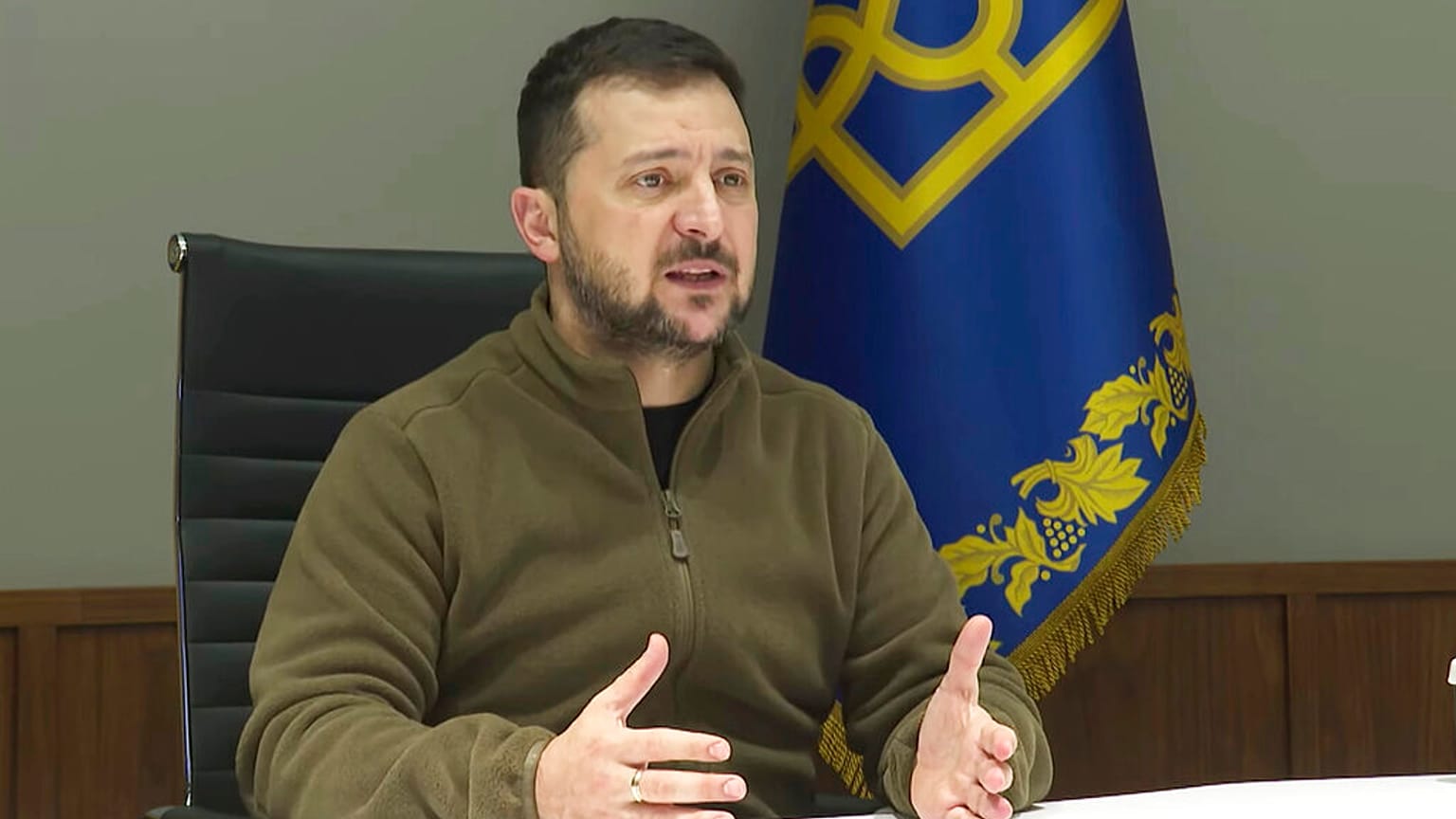 El presidente de Ucrania, Volodímir Zelenski, dando un discurso.