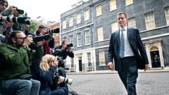 Jeremy Hunt verlässt Downing Street 10, nachdem er zum neuen Schatzkanzler ernannt wurde (14. Oktober 2022)