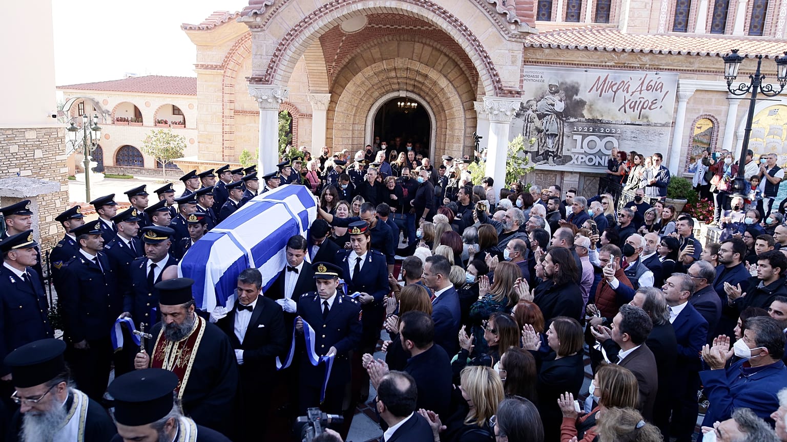 Από την κηδεία του Αλέξανδρου Νικολαΐδη στη Θεσσαλονίκη