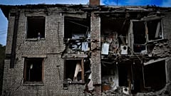 Une maison endommagée après un bombardement russe nocturne à Konstantinovka, dans l'est de l'Ukraine, vendredi 14 octobre 2022.