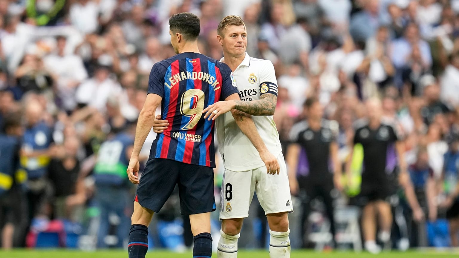 Robert Lewandowski (solda) ve Toni Kroos (sağda)