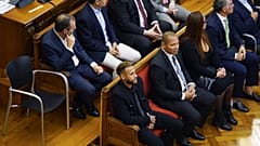 مثول النجم البرازيلي نيمار أمام محكمة في برشلونة