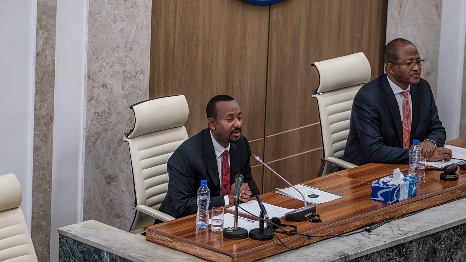 الوزير الأول الإثيوبي أبي أحمد يلقي كلمة أمام أعضاء البرلمان في مدينة أديس أبابا بإثيوبيا.