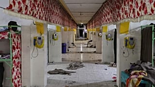 Bild der iranischen Nachrichtenagentur Mizan, das einen Teil des Evin-Gefängnisses nach dem Brand vom Samstag zeigt