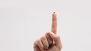 Les microbatteries mesurent entre 100 microns (deux fois l’épaisseur d’un cheveu) et 2 millimètres d’épaisseur pour les plus larges.