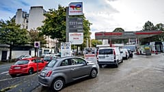 Hetek óta üzemanyaghiánnyal küzdenek a franciák a sztrájkok miatt