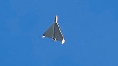 Ένα drone στον ουρανό του Κιέβου πριν ακουστούν εκρήξεις