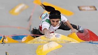 إلناز ركابي خلال مشاركتها في منافسات سيول