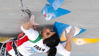 Η Ιρανή αθλήτρια Elnaz Rekabi στον τελικό Boulder & Lead γυναικών κατά τη διάρκεια του ασιατικού πρωταθλήματος αναρρίχησης IFSC στη Σεούλ,