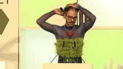Nonbinary author Kim de l’Horizon shaved their hair when winning the German Book Prize