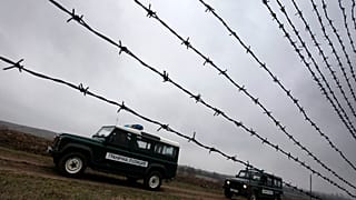 Os países fora do espaço Schengen não gozam de medidas de isenção de passaporte e vistos