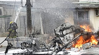 Ein Kleinflugzeug ist auf ein Wohngebiet in der ecuadorianischen Stadt Guayaquil abgestürzt.