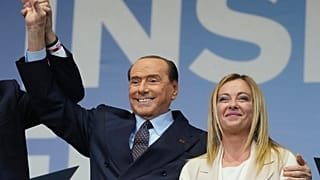 Silvio Berlusconi con Giorgia Meloni