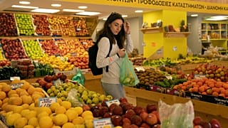 میوهفروشی در یونان