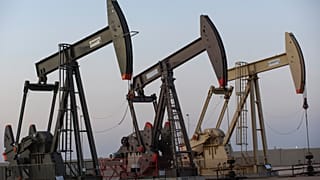  مجموعة من مضخات  للنفط في أوديسا ولاية تكساس، الولايات المتحدة.