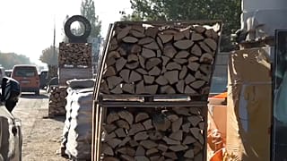 Рынок дров в Кишине��е. 