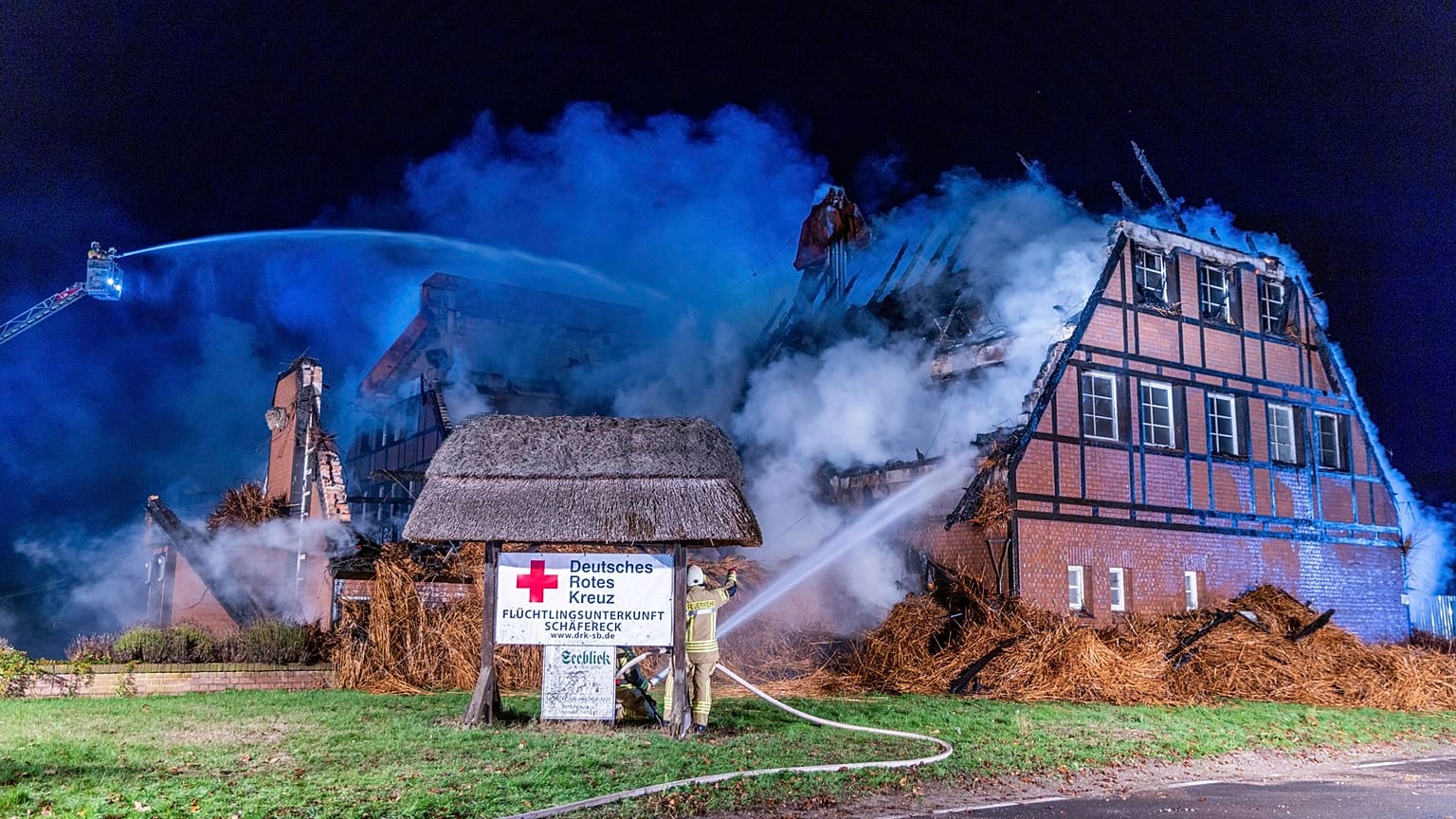 Fire ravages through refugee shelter