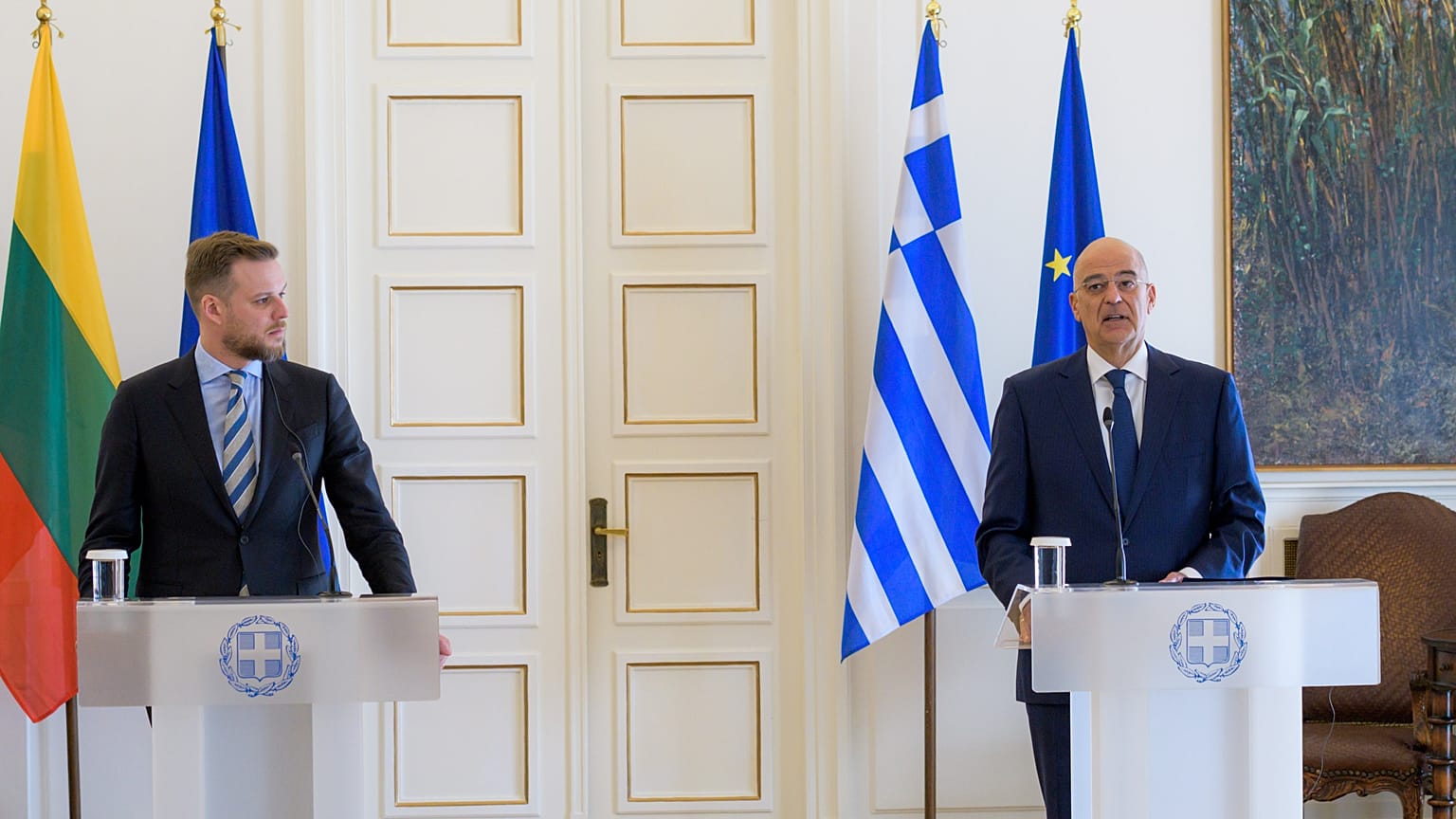 Ο Νίκος Δένδιας με τον Λιθουανό ομόλογό του
