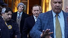 Spacey beim Verlassen des Gerichts in New York City 