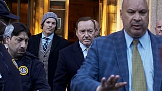 Kevin Spacey, New York'ta mahkeme salonundan çıkarken