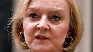 İngiltere Başbakanı Liz Truss istifa ettiğini duyurdu