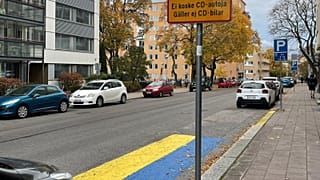 Так выглядит теперь парковочное место российского генконсула в Турку