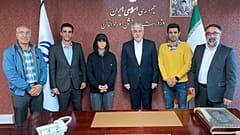 Rekabi wurde nach ihrer Rückkehr nach Teheran im Sportministerium empfangen