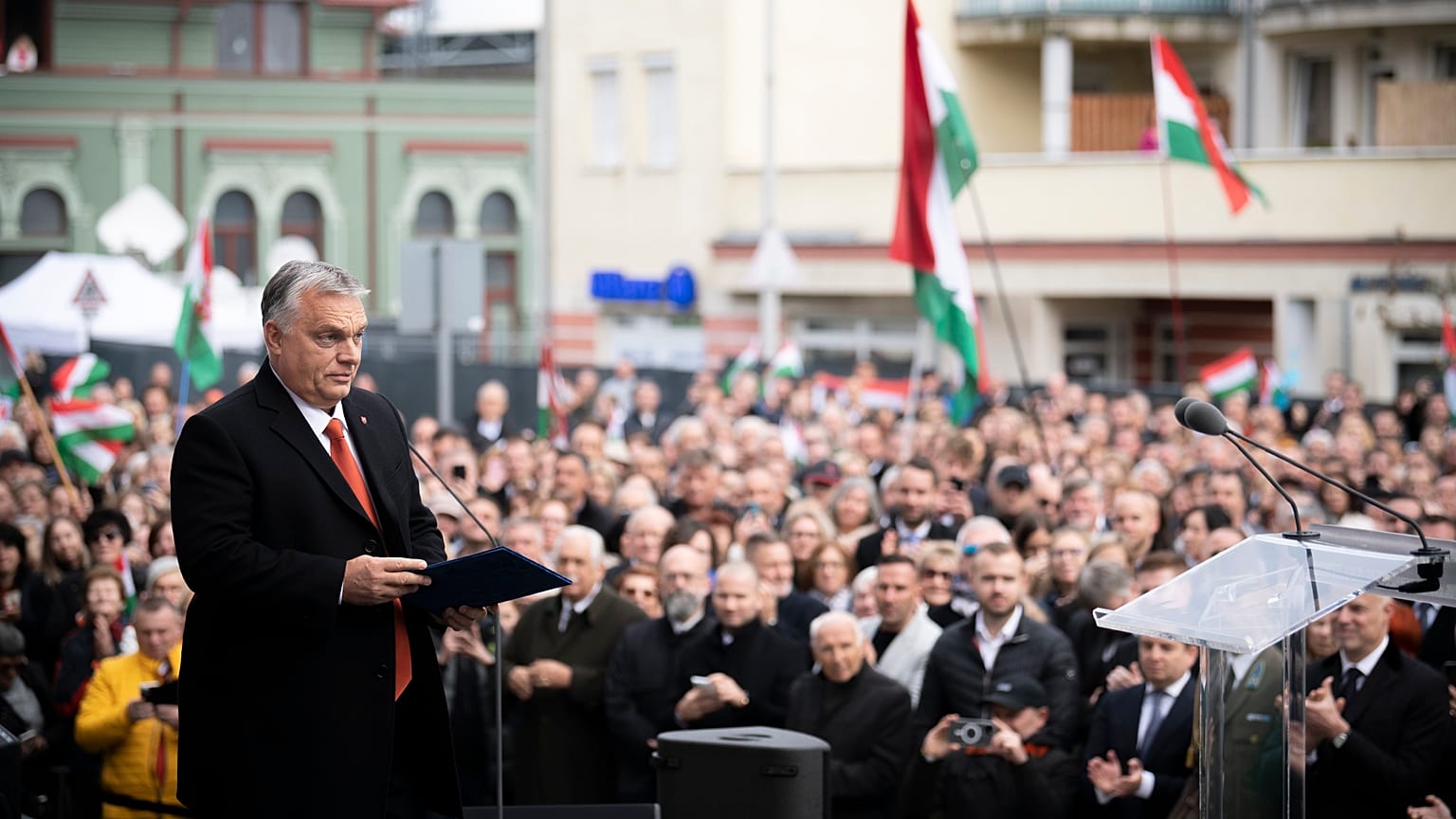Orbán Viktor beszédet mond az 1956-os forradalom és szabadságharc 66. évfordulóján Zalaegerszegen