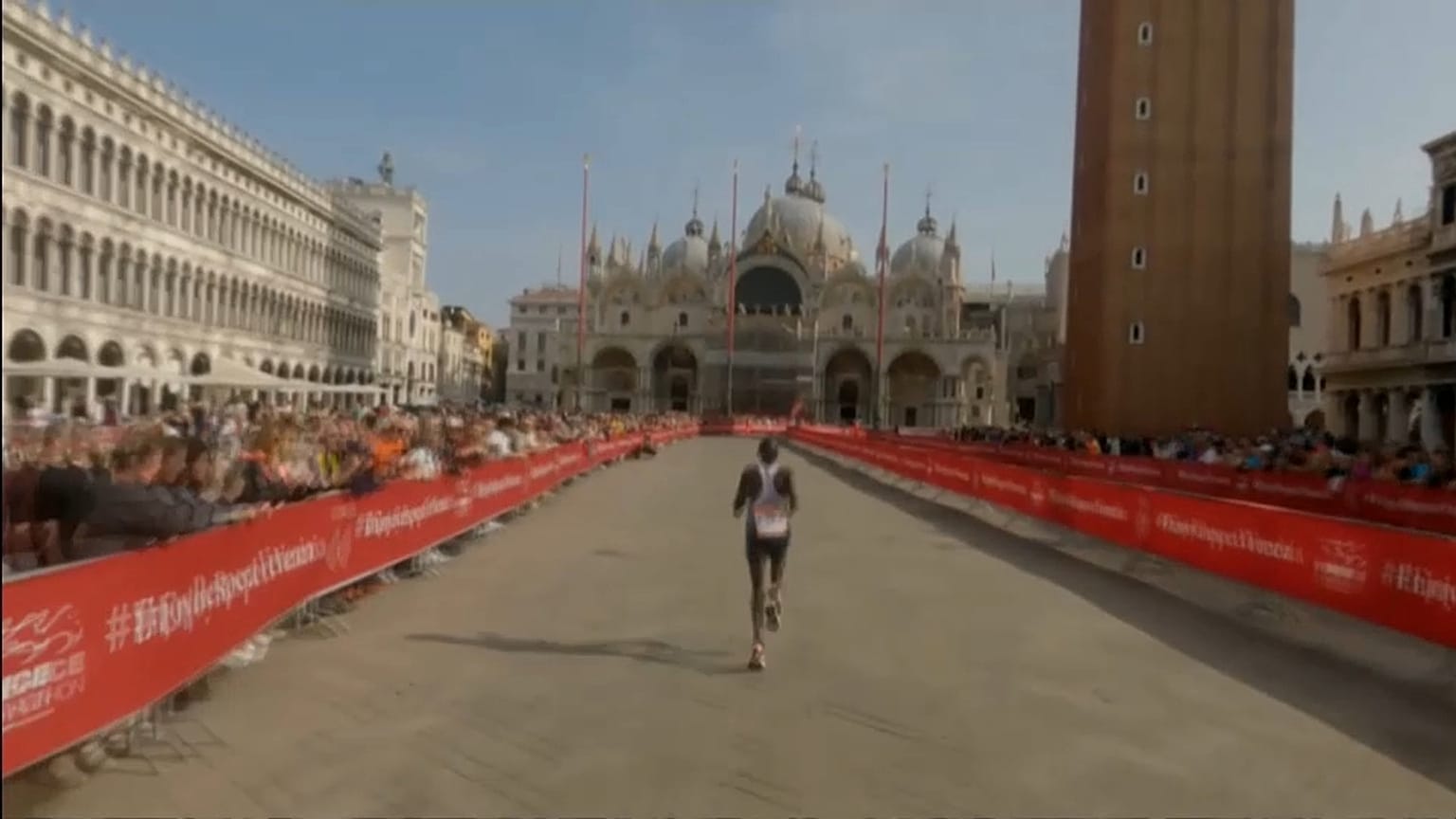 Munyo Solomon Mutai vince la 36esima maratona di Venezia nella categoria maschile