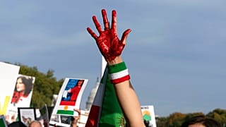 Main d'une manifestantes lors d'une marche de soutien à l'Iran organisée à Washington aux Etats-Unis - 22.10.2022
