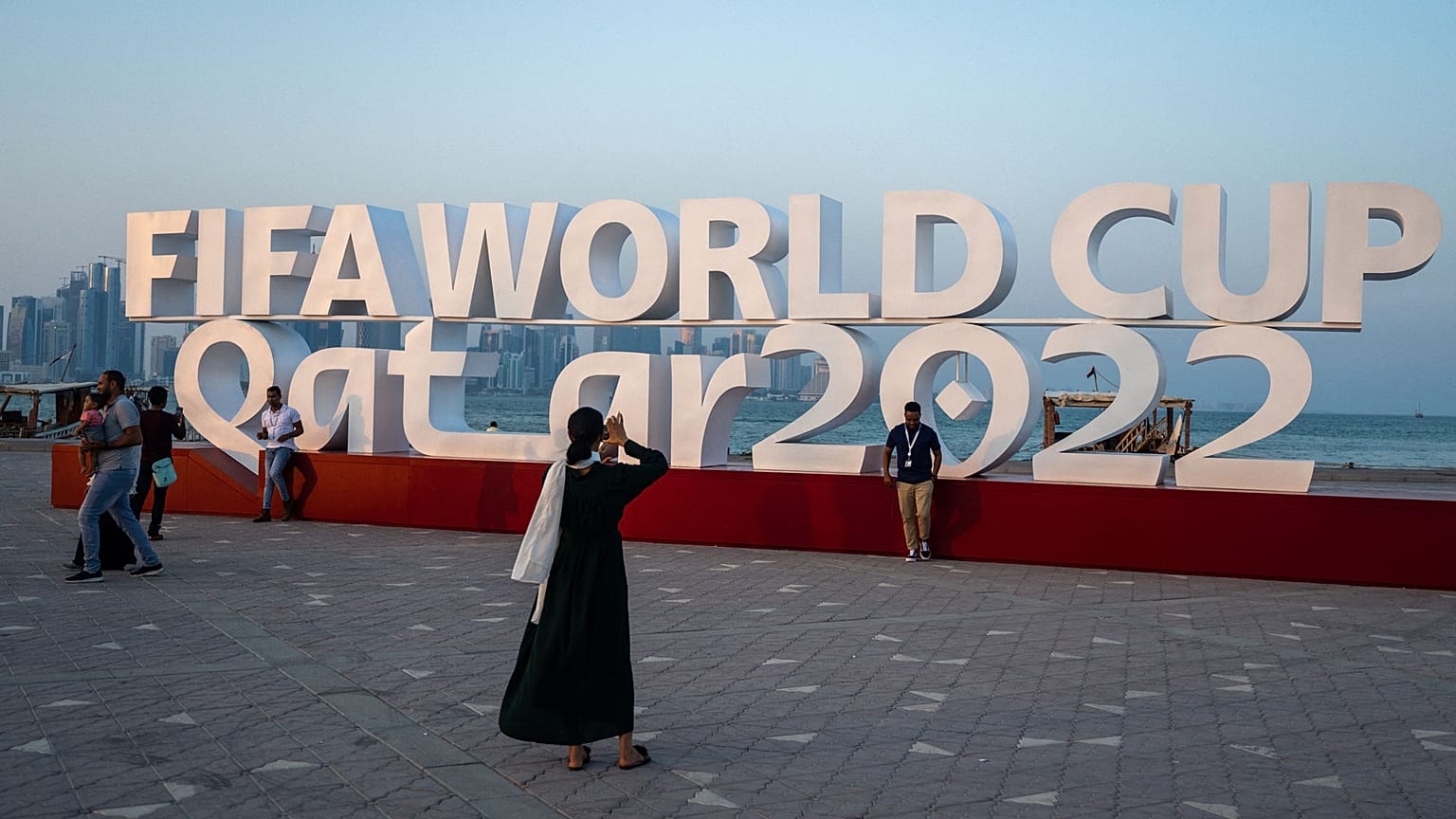 Logo de la Coupe du monde 2022 au Qatar, à Doha le 23 octobre 2022