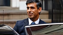 Rishi Sunak faz história no Reino Unido