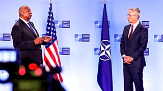 Austin ve Stoltenberg 13 Ekim'deki dışişleri bakanları toplantısında bir araya gelmişti