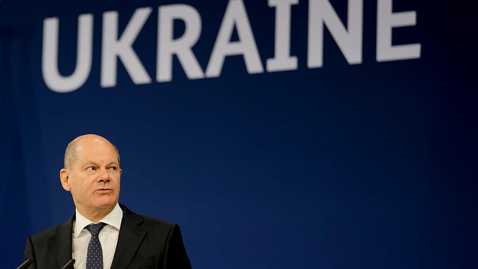 Almanya Başbakanı Olaf Scholz, Berlin'de düzenlenen Ukrayna'nın yeniden inşası konferansında konuştu