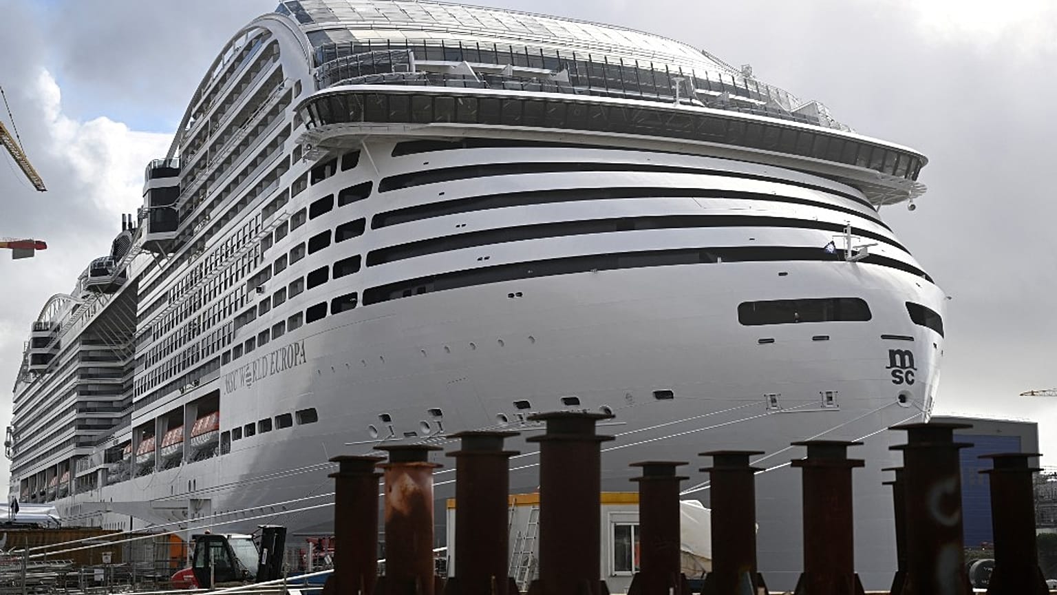 O navio vai partir para o Qatar, onde vai funcionar como hotel flutuante