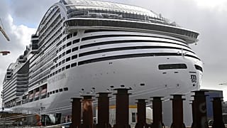 O navio vai partir para o Qatar, onde vai funcionar como hotel flutuante
