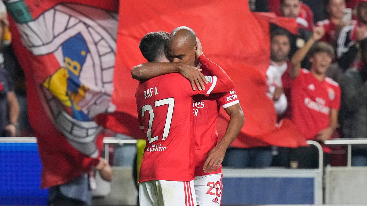 Rafa e João Mário estiveram em destaque no triunfo sobre a Juventus