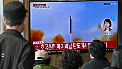 Menschen auf der Koreanischen Halbinsel verfolgten teilweise gebannt die Raketenstarts