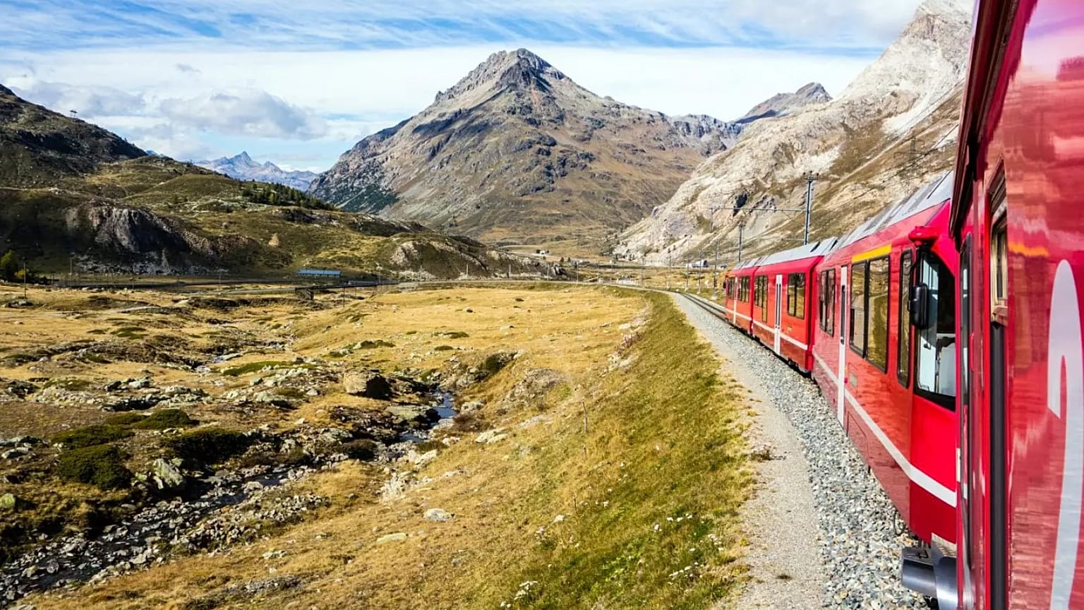 Dünya rekoru yolculuğu 48'den fazla köprüyü kapsayacak ve 22 tünelden geçecek