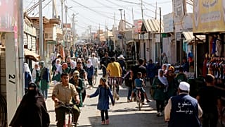 تُظهر هذه الصورة مشهداً عامً لمخيم الزعتري للاجئين السوريين، بالقرب من مدينة المفرق الأردنية، على بعد حوالي 80 كيلومتراً شمال العاصمة عمان، 17 أكتوبر 2022. 