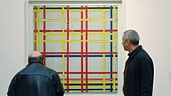 Ressam Piet Mondrian’ın bir tablosunun 75 yıldır ters vaziyette asıldığı ortaya çıktı