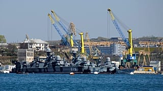 Rusya'nın Ukrayna'dan ilhak ettiği Kırım'a bağlı Sivastopol Limanı'na gelen Karadeniz Filosu (arşiv)