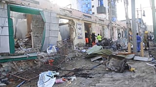 Sube a más de 100 el número de fallecidos en Mogadiscio
