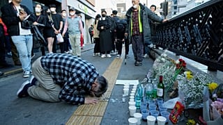 Власти объявили, что в Сеуле установят несколько траурных мемориалов.