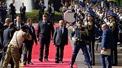 Ein Tag vor Ende seiner Amtszeit: Michel Aoun räumt den Präsidentenpalast in Baabde.